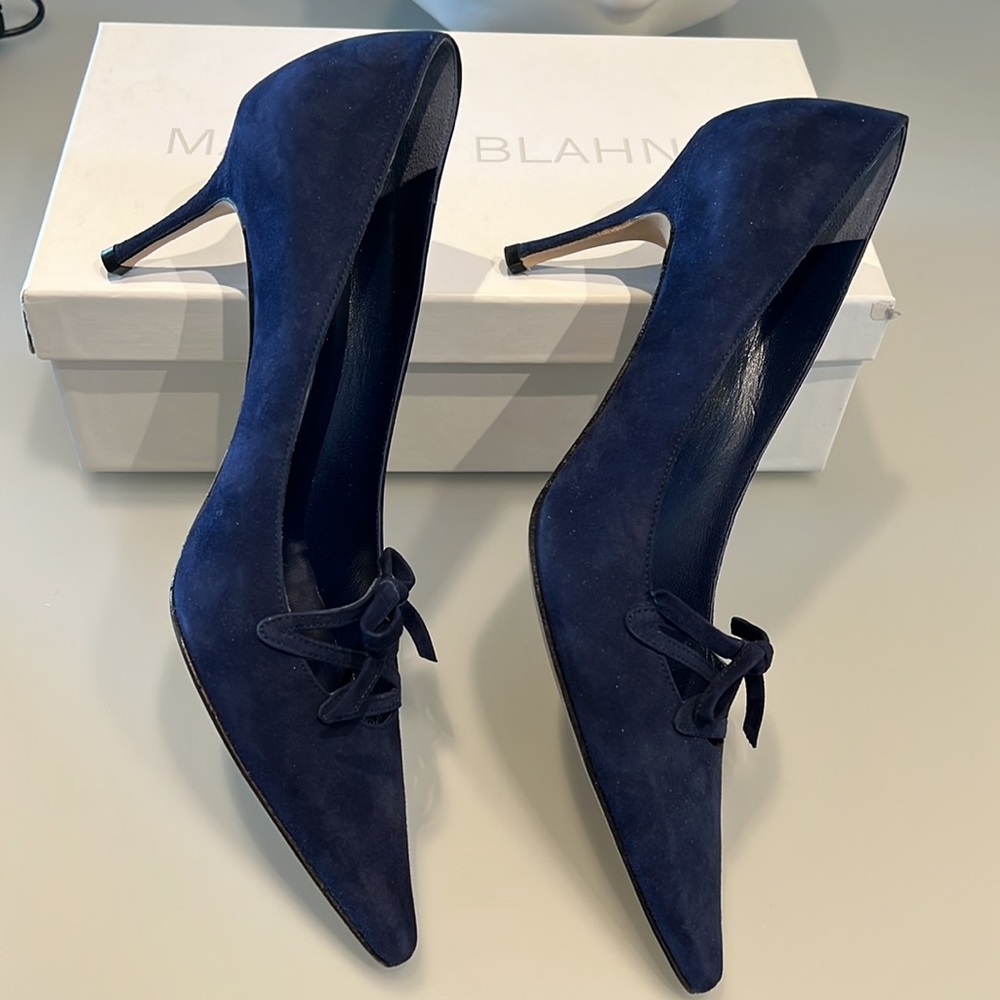 Manolo Blahnik Anieri 70 Navy Suede Pointed Heels NEW - Picture 6 of 8